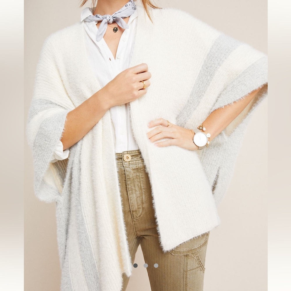 Anthropologie Cozy Cream and Gray Women's Sweater